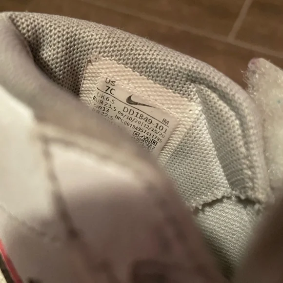 Nike Blazer size 7C - Picture 4 of 4